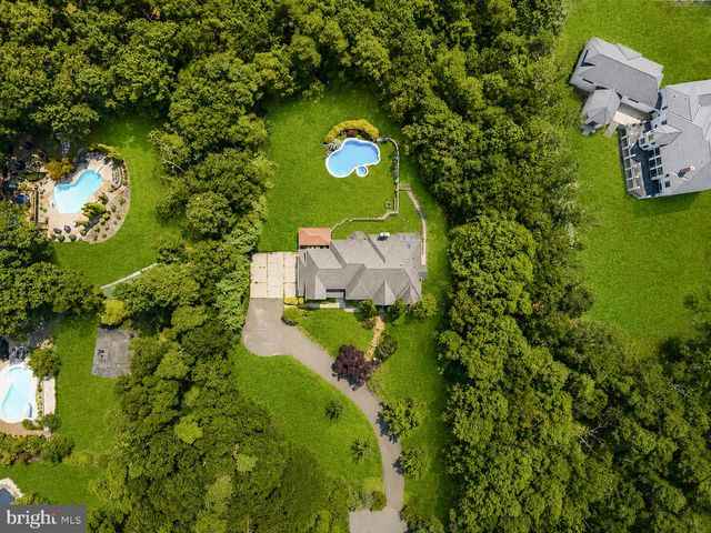 203 BLUE HERON CT, Voorhees, NJ 08043