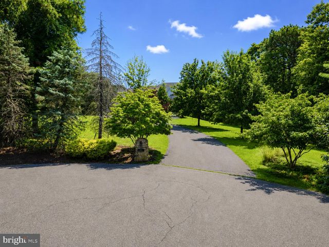 203 BLUE HERON CT, Voorhees, NJ 08043
