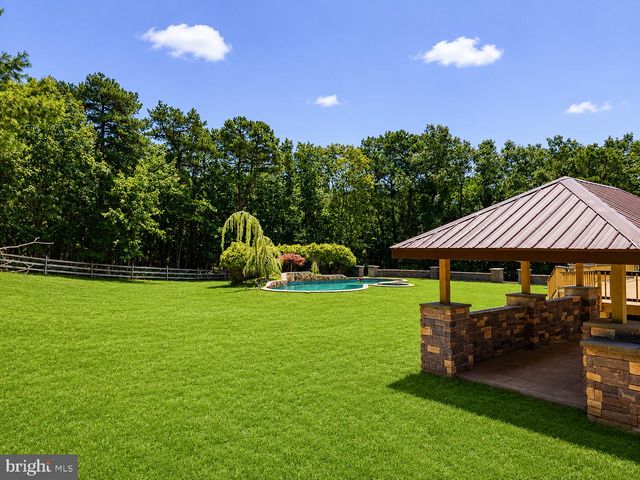 203 BLUE HERON CT, Voorhees, NJ 08043