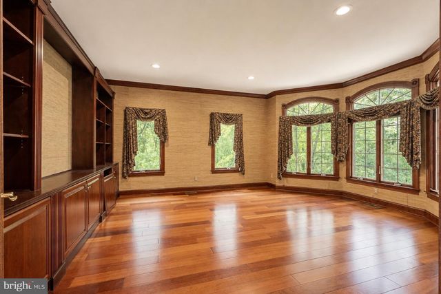 203 BLUE HERON CT, Voorhees, NJ 08043