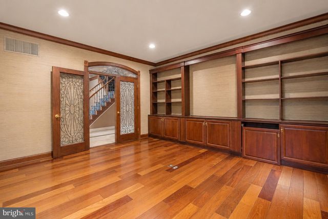 203 BLUE HERON CT, Voorhees, NJ 08043