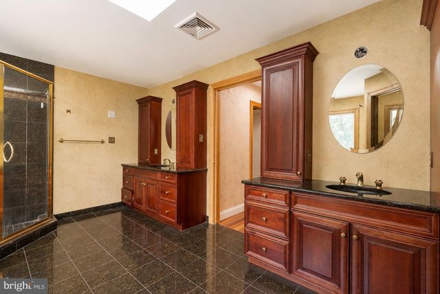 203 BLUE HERON CT, Voorhees, NJ 08043