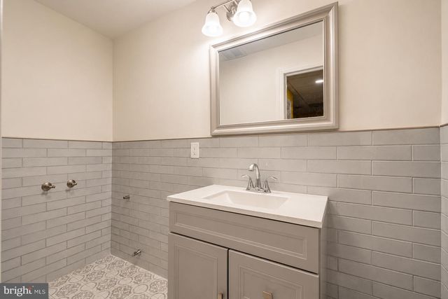 203 BLUE HERON CT, Voorhees, NJ 08043