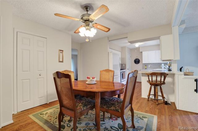 5090 Torrey Road, Flint, MI 48507