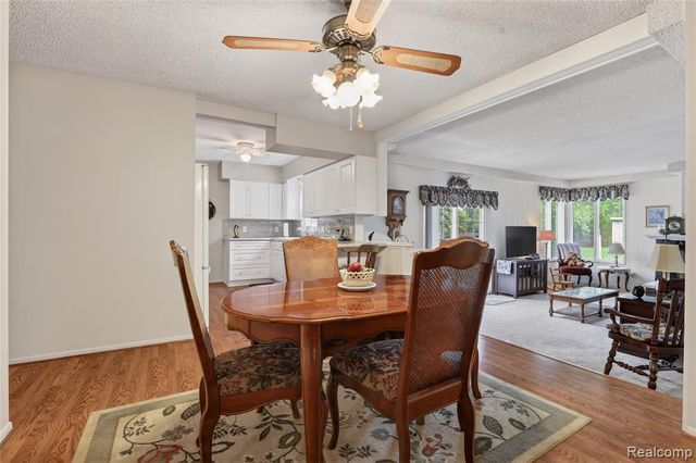 5090 Torrey Road, Flint, MI 48507