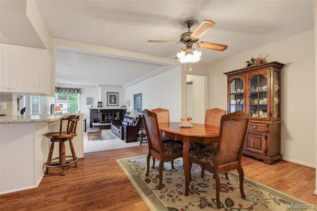 5090 Torrey Road, Flint, MI 48507