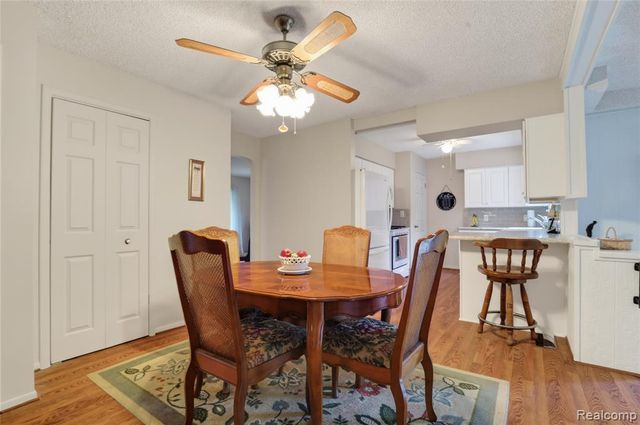 5090 Torrey Road, Flint, MI 48507