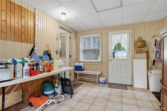 5090 Torrey Road, Flint, MI 48507