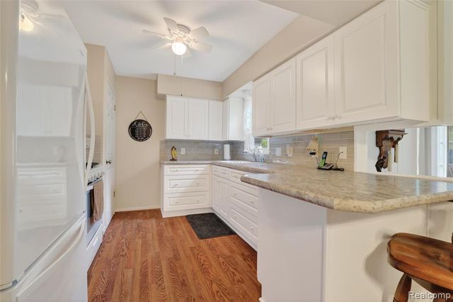 5090 Torrey Road, Flint, MI 48507