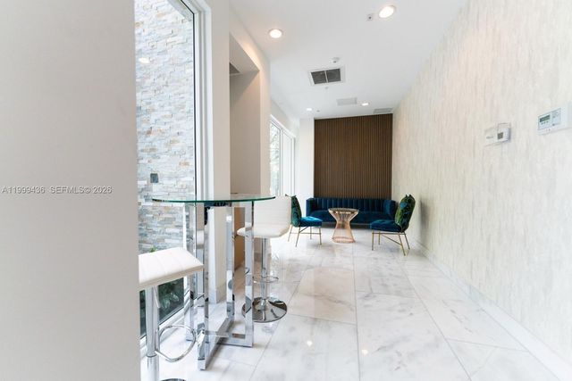 1850 Monroe Street 409, Hollywood, FL 33020