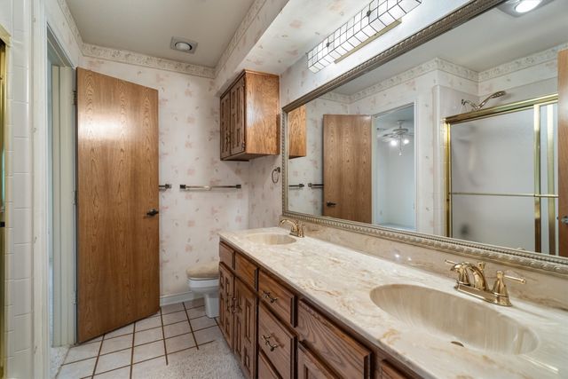 210 N Forest Lane, Double Oak, TX 75077