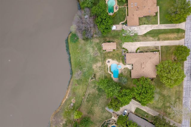 210 N Forest Lane, Double Oak, TX 75077