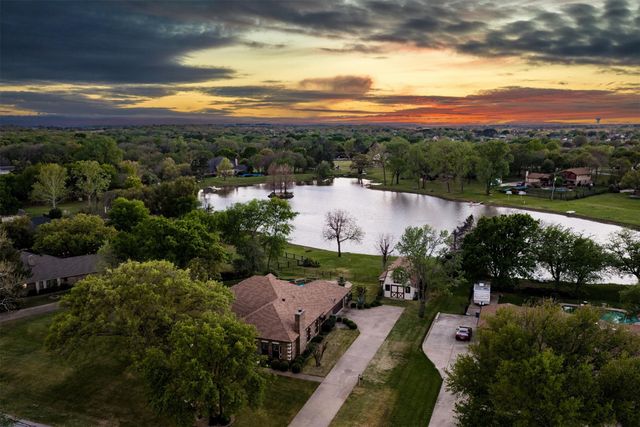 210 N Forest Lane, Double Oak, TX 75077