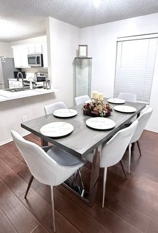 1027 Mazourka Drive, Arlington, TX 76001