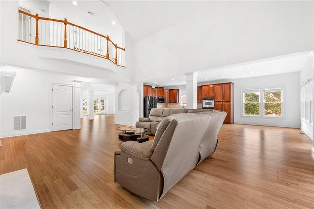 911 Masters Walk, Stone Mountain, GA 30087
