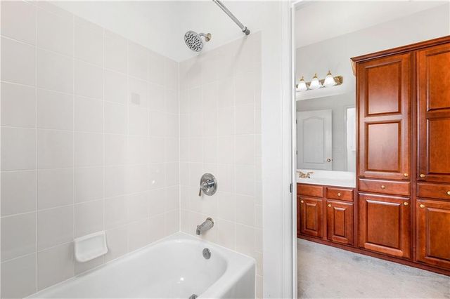 911 Masters Walk, Stone Mountain, GA 30087