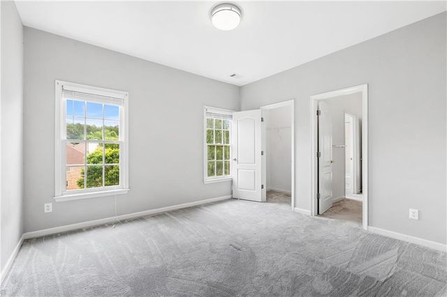 911 Masters Walk, Stone Mountain, GA 30087