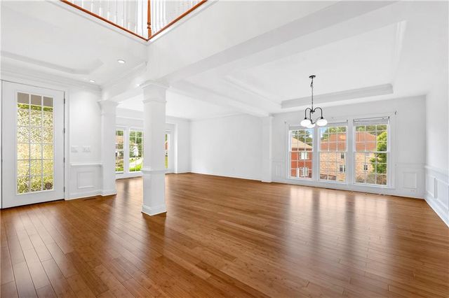 911 Masters Walk, Stone Mountain, GA 30087