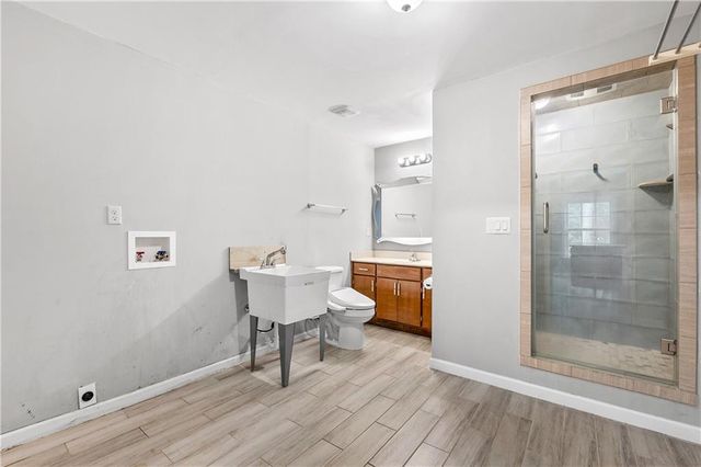 911 Masters Walk, Stone Mountain, GA 30087