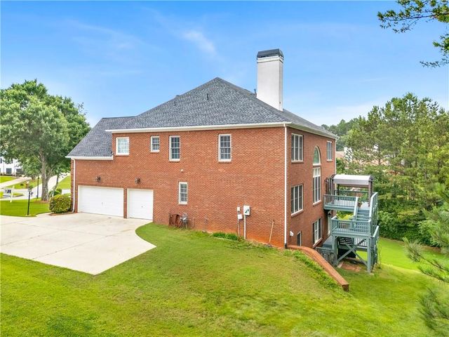 911 Masters Walk, Stone Mountain, GA 30087