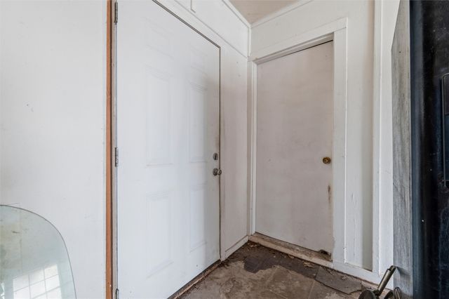 829 Ray Andra Drive, Desoto, TX 75115