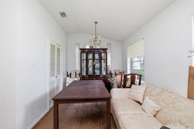 829 Ray Andra Drive, Desoto, TX 75115