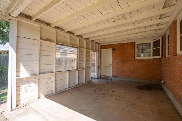 3304 LENWOOD Drive, Amarillo, TX 79109