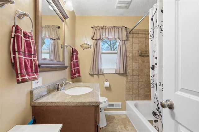 8126 Grafton Avenue S, Cottage Grove, MN 55016