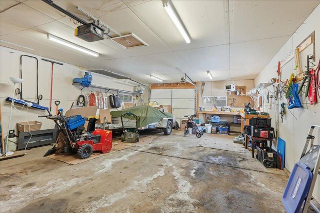 8126 Grafton Avenue S, Cottage Grove, MN 55016