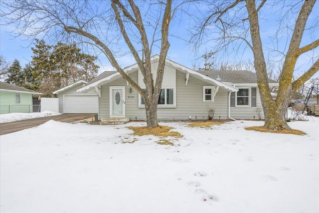 8126 Grafton Avenue S, Cottage Grove, MN 55016