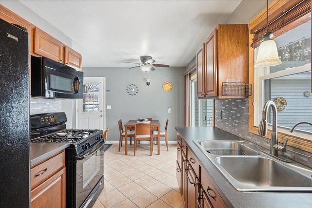 8126 Grafton Avenue S, Cottage Grove, MN 55016