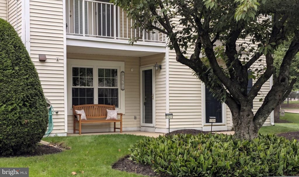 1503 STEAMBOAT DR, SOUTHAMPTON, PA 18966 — exterior