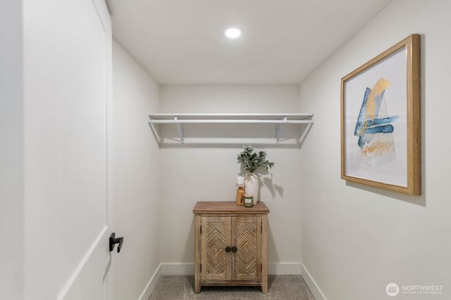 813 NE 125th Street, Seattle, WA 98125