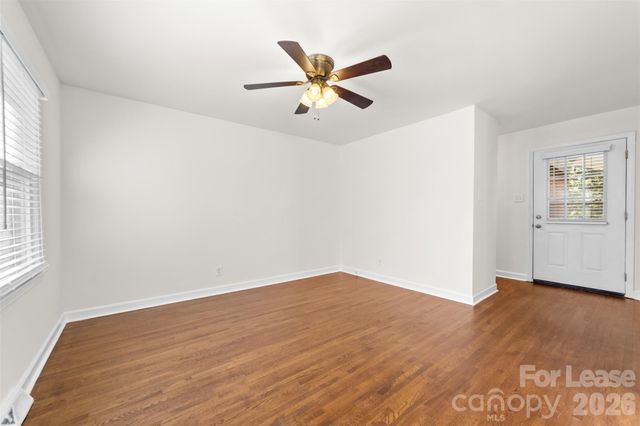 4005 Abbeydale Drive, Charlotte, NC 28205