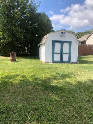 605 E Jackson Street, Mulberry, IN 46058