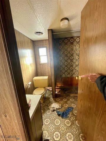 730 Utah Street, Chinook, MT 59523