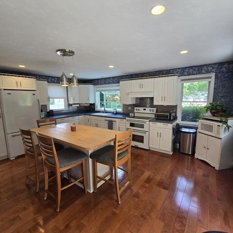 10 Wilbur Ave, Brockton, MA 02302