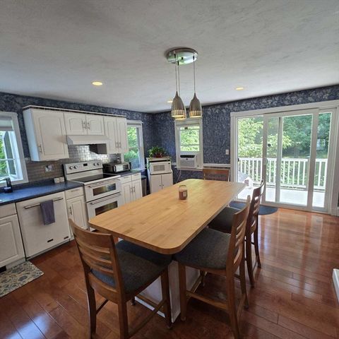 10 Wilbur Ave, Brockton, MA 02302