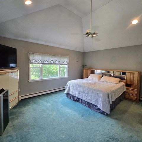 10 Wilbur Ave, Brockton, MA 02302