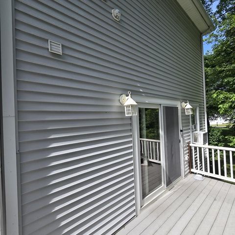 10 Wilbur Ave, Brockton, MA 02302