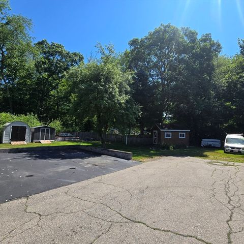 10 Wilbur Ave, Brockton, MA 02302