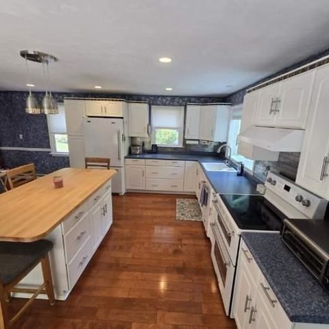 10 Wilbur Ave, Brockton, MA 02302