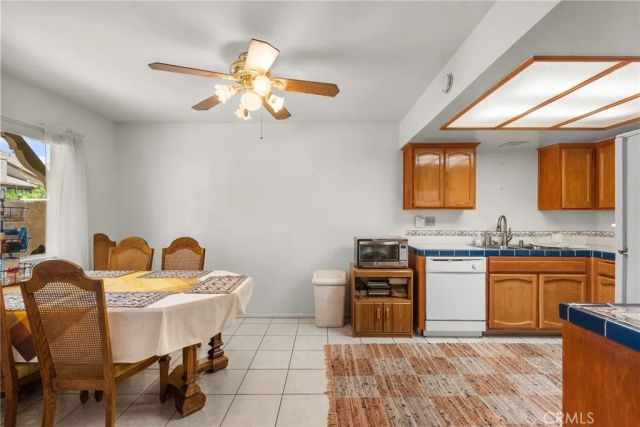 1836 E Avenue J2 5, Lancaster, CA 93535