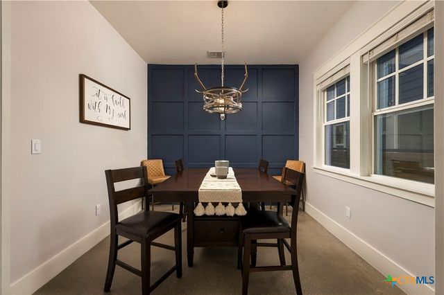 1112 Hauptstrasse, New Braunfels, TX 78130