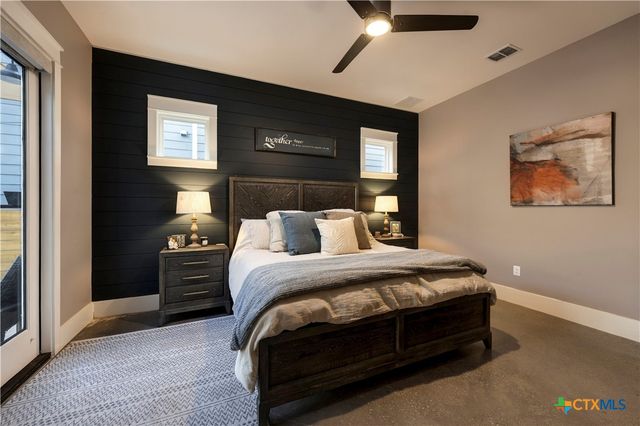 1112 Hauptstrasse, New Braunfels, TX 78130