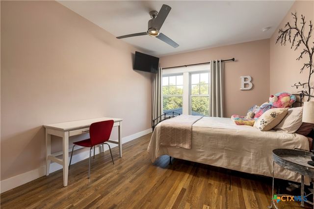 1112 Hauptstrasse, New Braunfels, TX 78130