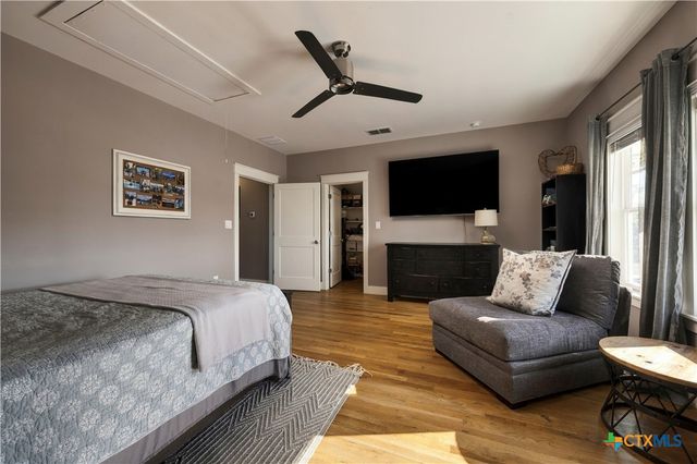 1112 Hauptstrasse, New Braunfels, TX 78130