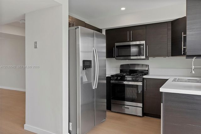 8631 NW 4th Terrace 1001, Miami, FL 33126