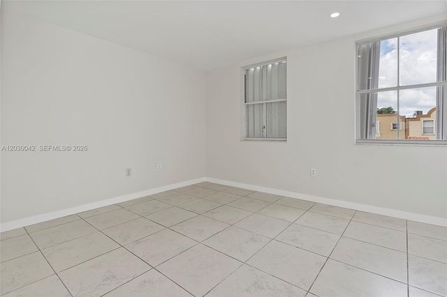 8631 NW 4th Terrace 1001, Miami, FL 33126