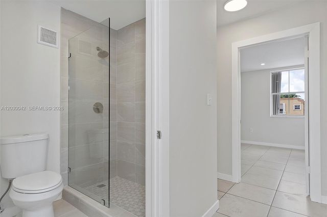 8631 NW 4th Terrace 1001, Miami, FL 33126